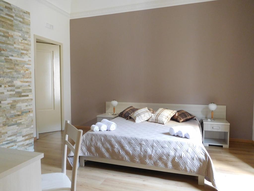 Papali Bed and Breakfast Κατάνια Δωμάτιο φωτογραφία